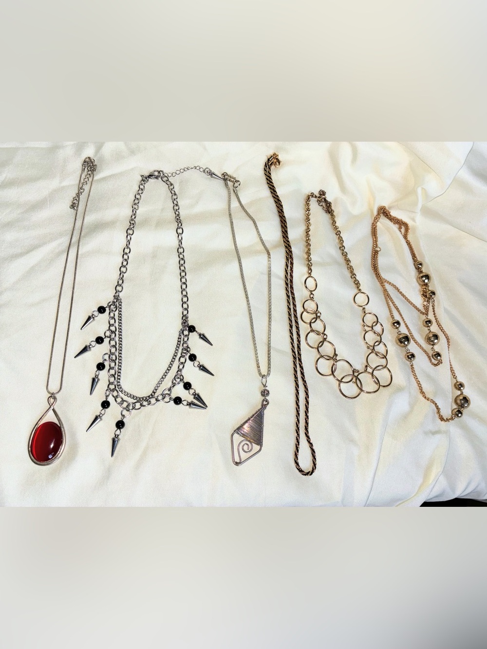 Necklace bundle with 6 necklaces gold tone & silver tone #bundle #accessories